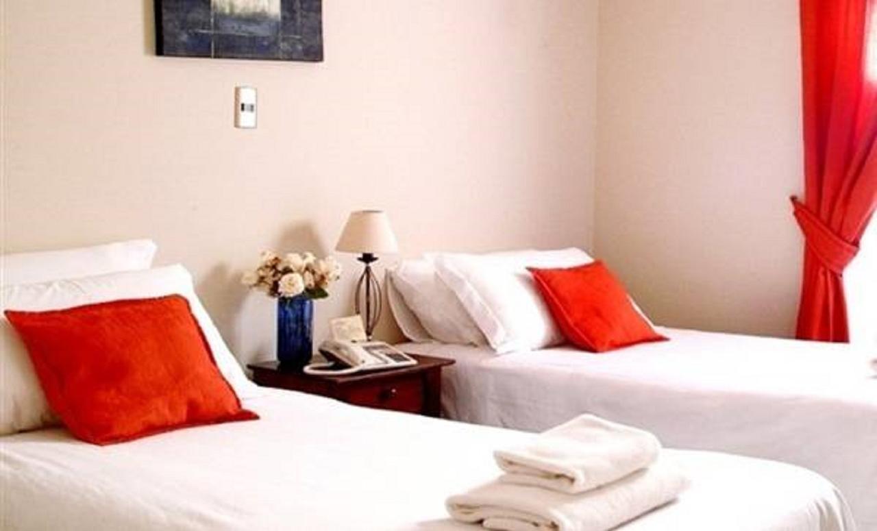 Hotel Carpa Manzano ปุนตาอาเรนาส ภายนอก รูปภาพ