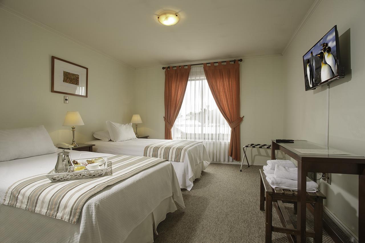 Hotel Carpa Manzano ปุนตาอาเรนาส ภายนอก รูปภาพ